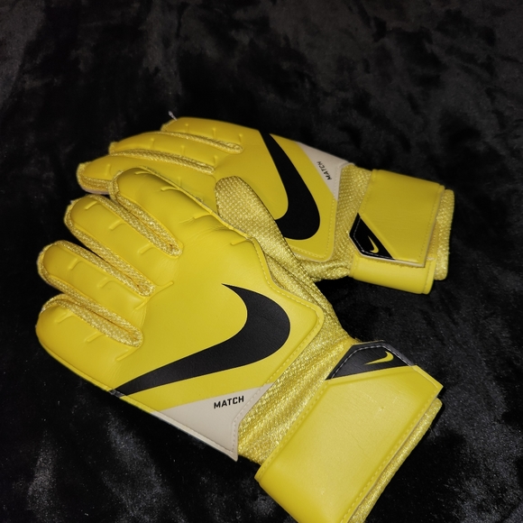 Nike GK Match soccer goalkeeper Goalie gloves CQ7799-765 sz 10 - Picture 3 of 4